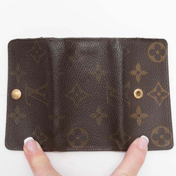 Authentic Louis Vuitton Monogram Multicles 4 Key Holder 2002 - Picture 11 of 16